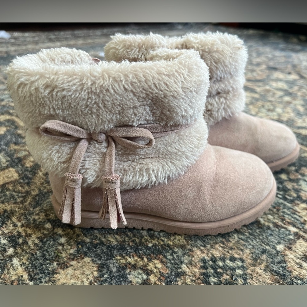 Cat and jack girls short booties light pink size toddler 11